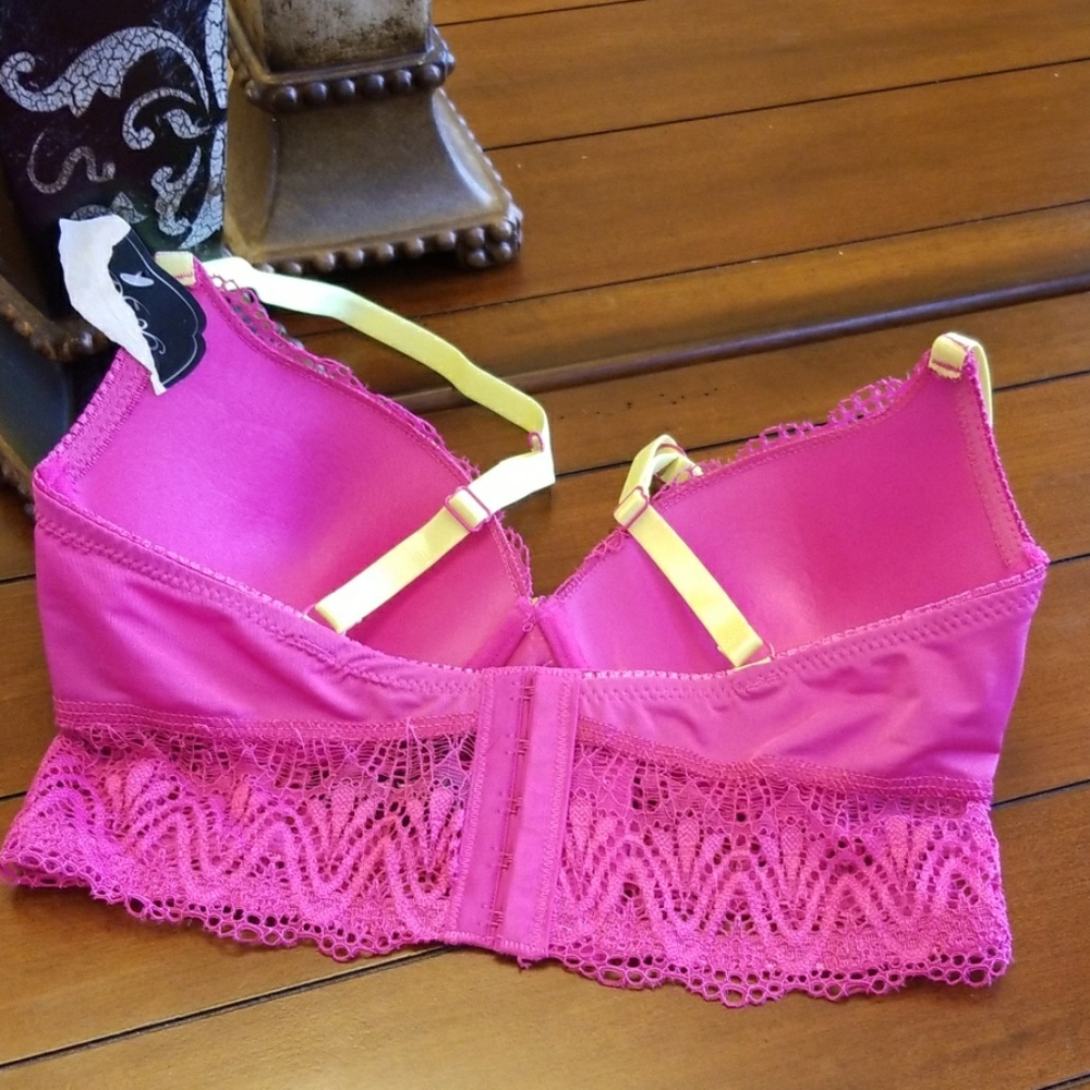 SEXY 👄 BRA - Picture 4 of 8